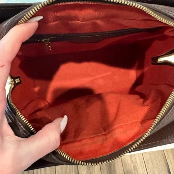 Louis Vuitton Triana - Picture 4 of 10